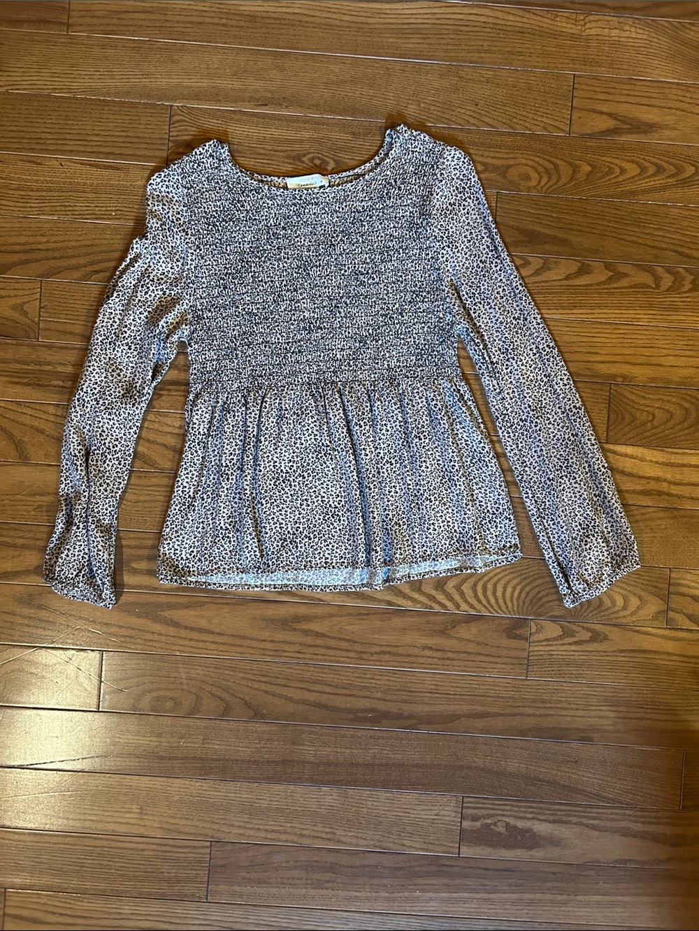Adorable leopard print top